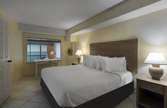 Imagen de la habitación del Hotel Beach Colony Resort. Foto 17