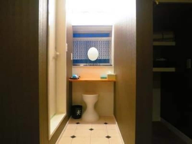 Imagen de la habitación del Hotel Beach Commune Simploose. Foto 9