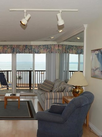 Imagen de la habitación del Hotel Beach Condominium. Foto 2