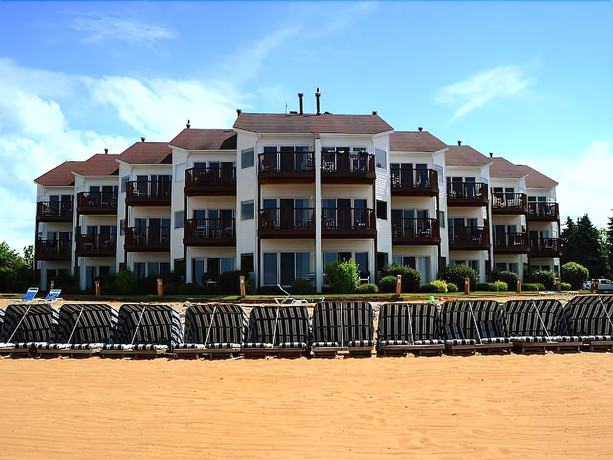 Imagen general del Hotel Beach Condominium. Foto 1
