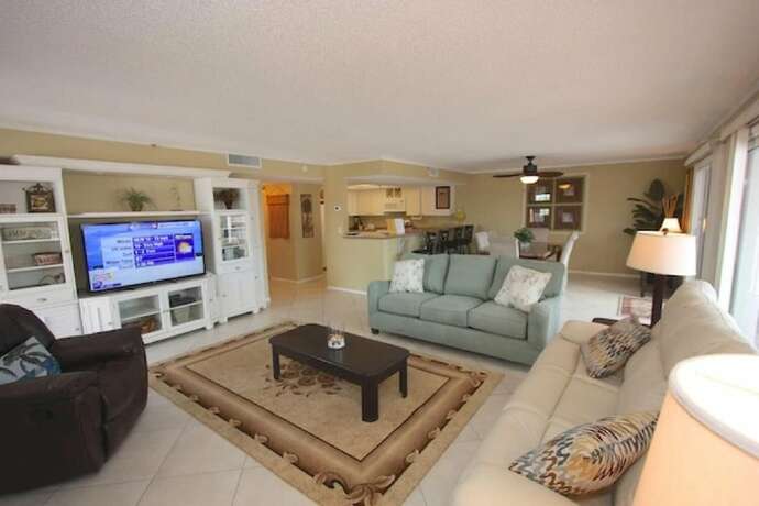 Imagen general del Hotel Beach Cottages. Foto 11