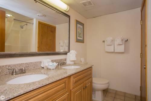 Imagen de la habitación del Hotel Beach Cove Resort. Foto 14