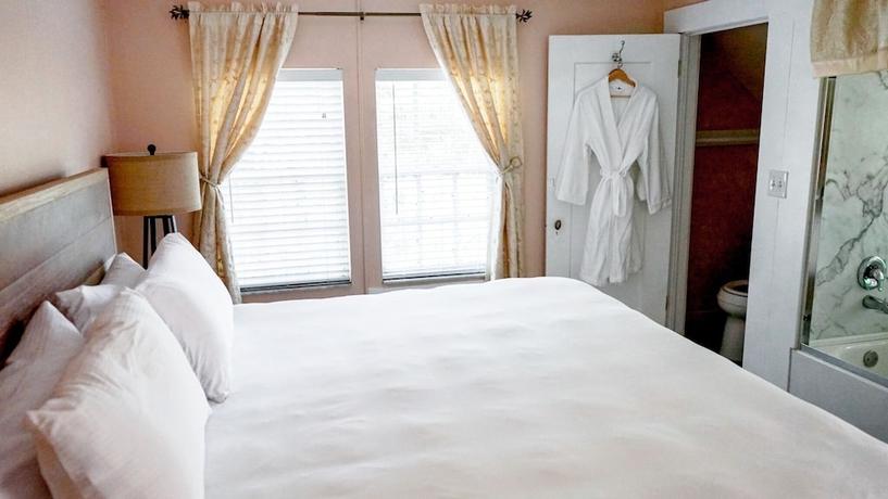Imagen de la habitación del Hotel Beach Drive Inn. Foto 7