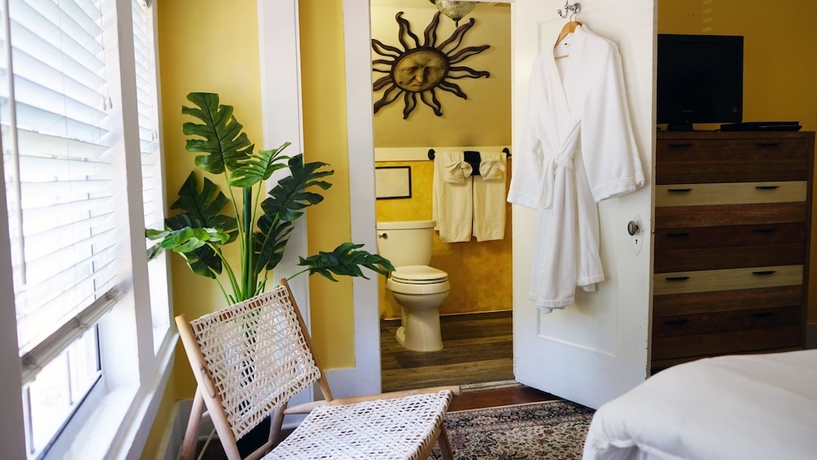 Imagen de la habitación del Hotel Beach Drive Inn. Foto 16