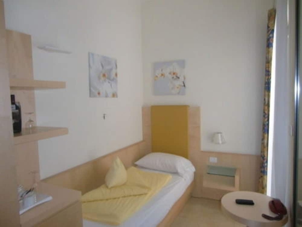 Imagen de la habitación del Hotel Beach Du Lac. Foto 6