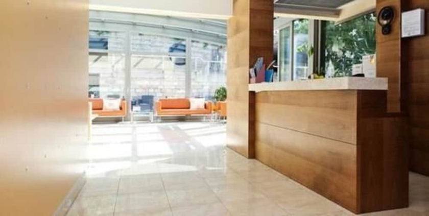 Imagen de los interiores del Hotel Beach Du Lac. Foto 14