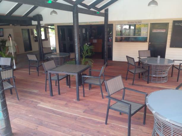 Imagen del bar/restaurante del Hotel Beach Escape Resort. Foto 10