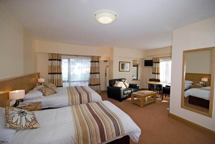 Imagen de la habitación del Hotel Beach. Foto 14