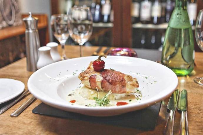 Imagen del bar/restaurante del Hotel Beach. Foto 6