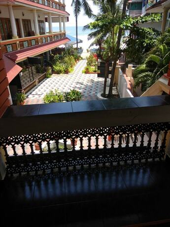 Imagen general del Hotel Beach Florra Inn. Foto 7