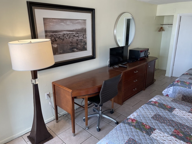 Imagen de la habitación del Hotel Beach Front Motel. Foto 6