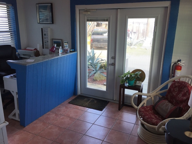 Imagen de los interiores del Hotel Beach Front Motel. Foto 16