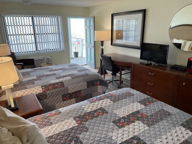 Imagen de la habitación del Hotel Beach Front Motel. Foto 11