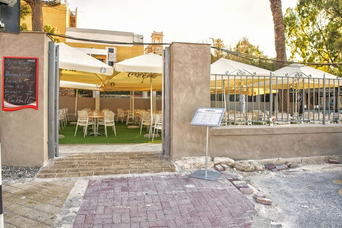 Imagen del bar/restaurante del Hotel Beach Garden, St. Julians. Foto 3