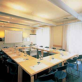 Imagen de los interiores del Hotel Beach Helios by CW Hotel Collection. Foto 16