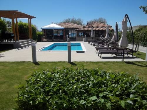 Imagen general del Hotel Beach Hotel Bozikovina. Foto 3