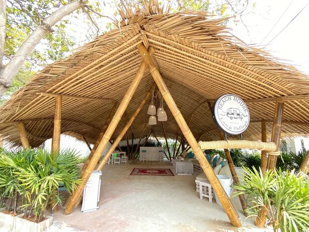 Imagen general del Hotel Beach House Camp. Foto 5
