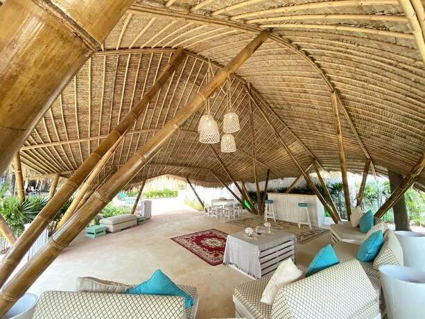 Imagen general del Hotel Beach House Camp. Foto 6