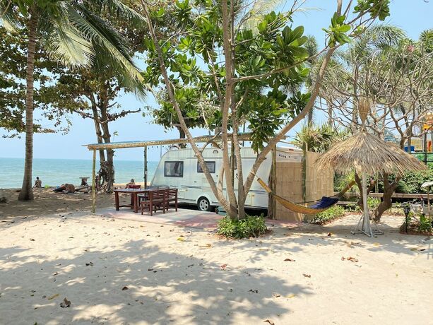 Imagen general del Hotel Beach House Camp. Foto 10