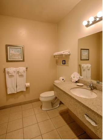 Imagen de la habitación del Hotel Beach House Inn and Suites. Foto 6