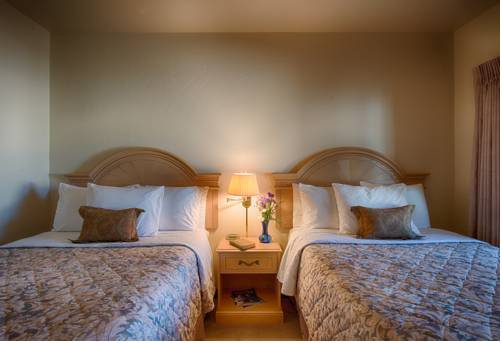 Imagen de la habitación del Hotel Beach House Inn and Suites. Foto 9