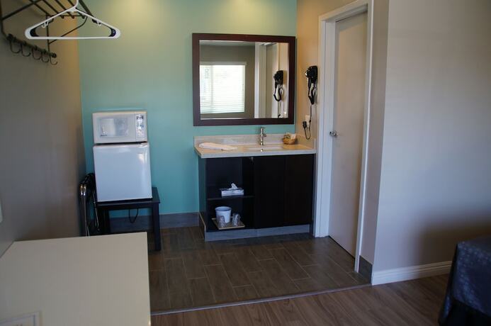 Imagen de la habitación del Hotel Beach Inn Motel. Foto 20