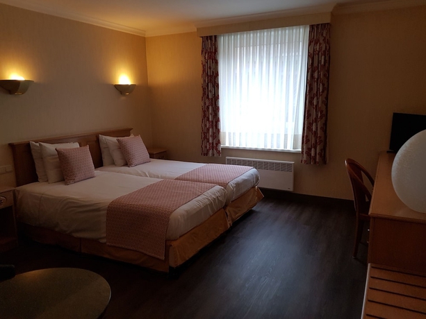 Imagen de la habitación del Hotel Beach Palace. Foto 13