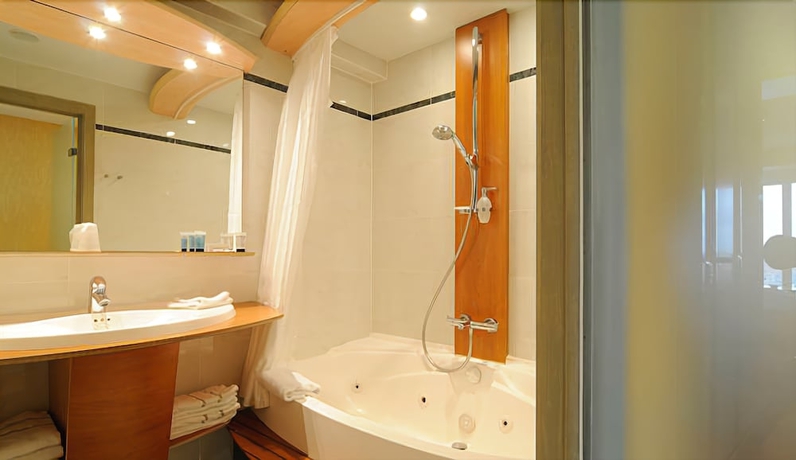 Imagen de la habitación del Hotel Beach Palace. Foto 14