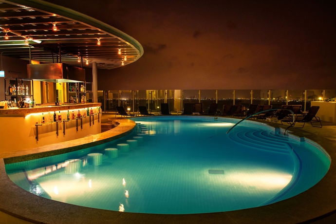 Imagen de la piscina del Hotel Beach Palace Resort All Inclusive. Foto 10