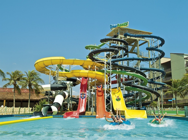 Imagen de la piscina del Hotel Beach Park Oceani. Foto 14