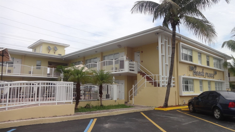 Imagen de los exteriores del Hotel Beach Place. Foto 13