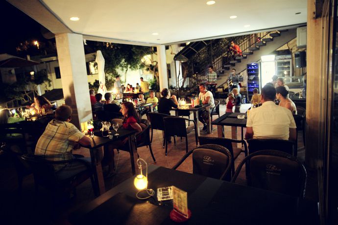Imagen de la habitación del Hotel Beach Plaza, PODGORA. Foto 7