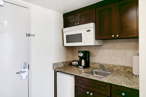 Imagen de la habitación del Hotel Beach Quarters Resort. Foto 3