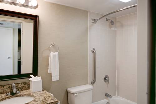 Imagen de la habitación del Hotel Beach Quarters Resort. Foto 4
