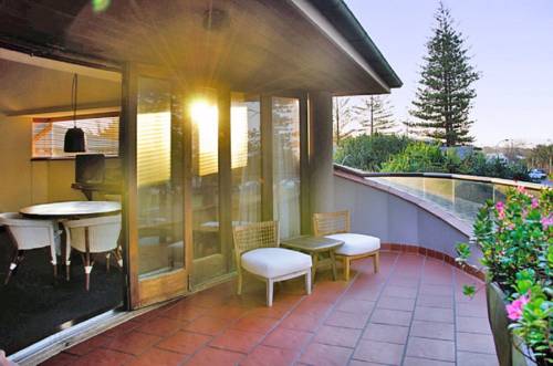 Imagen de la habitación del Hotel Beach Resort, Byron Bay. Foto 1