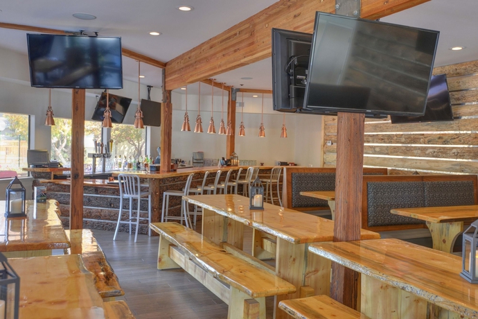 Imagen del bar/restaurante del Hotel Beach Retreat and Lodge At Tahoe. Foto 5