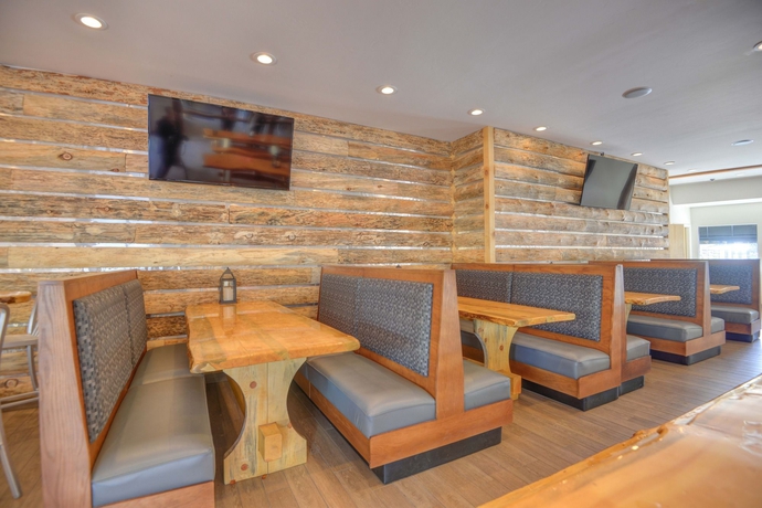 Imagen del bar/restaurante del Hotel Beach Retreat and Lodge At Tahoe. Foto 7