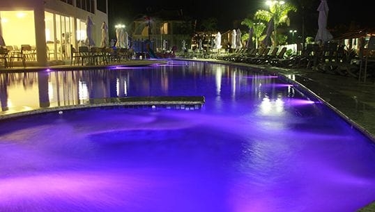 Imagen de la piscina del Hotel Beach Sunset. Foto 14