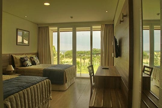 Imagen de la habitación del Hotel Beach Sunset. Foto 9