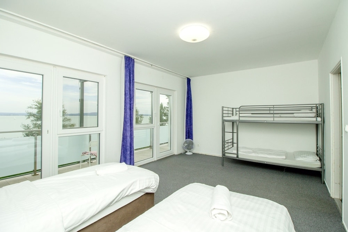 Imagen de la habitación del Hotel Beach Szálló Révfülöp. Foto 13