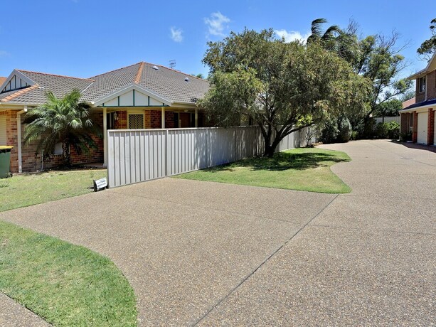 Imagen general del Hotel Beachcomber At Fingal Bay. Foto 2