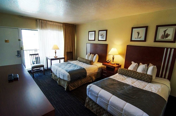 Imagen de la habitación del Hotel Beachcomber Beach Resort. Foto 8