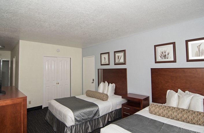 Imagen de la habitación del Hotel Beachcomber Beach Resort. Foto 12