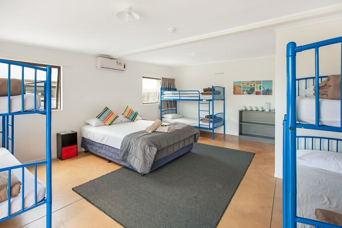 Imagen de la habitación del Hotel Beachcomber Lodge and Backpacker. Foto 17