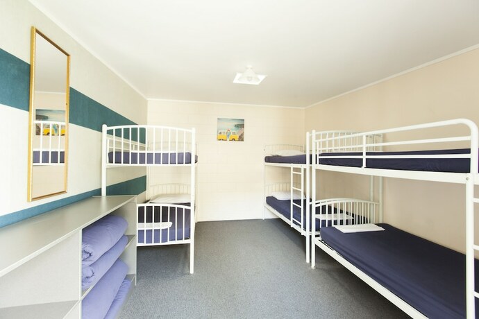 Imagen de la habitación del Hotel Beachcomber Lodge and Backpacker. Foto 27