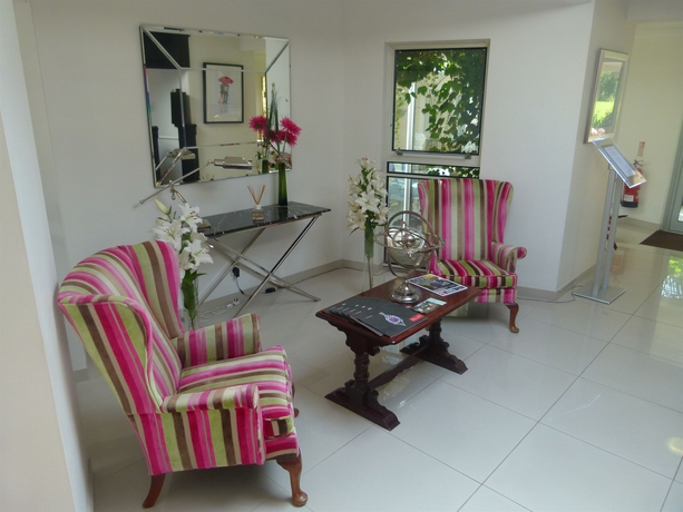 Imagen de los interiores del Hotel Beachcombers. Foto 12