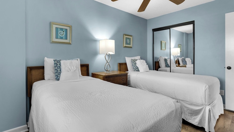 Imagen de la habitación del Hotel Beachcrest. Foto 2