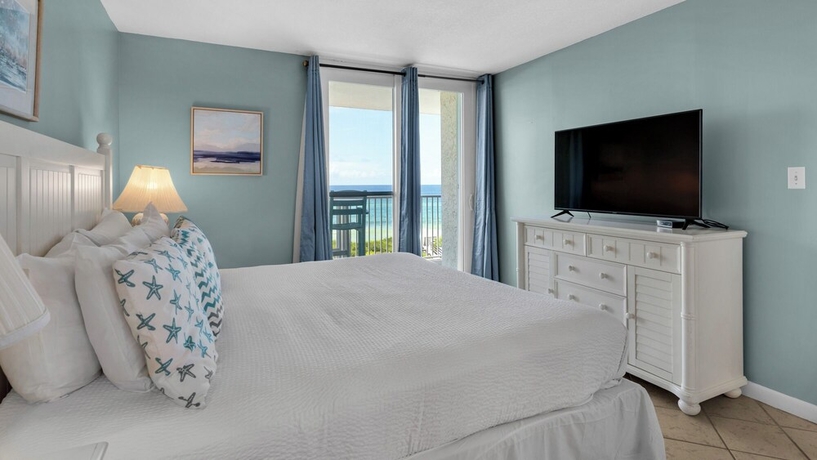 Imagen de la habitación del Hotel Beachcrest. Foto 6
