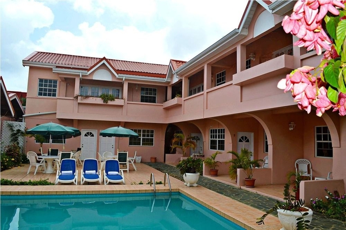 Imagen de la piscina del Hotel Beachcross Villa Apartments. Foto 11