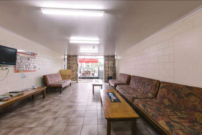 Imagen de los interiores del Hotel Beaches Backpackers Airlie Beach - Hostel. Foto 9
